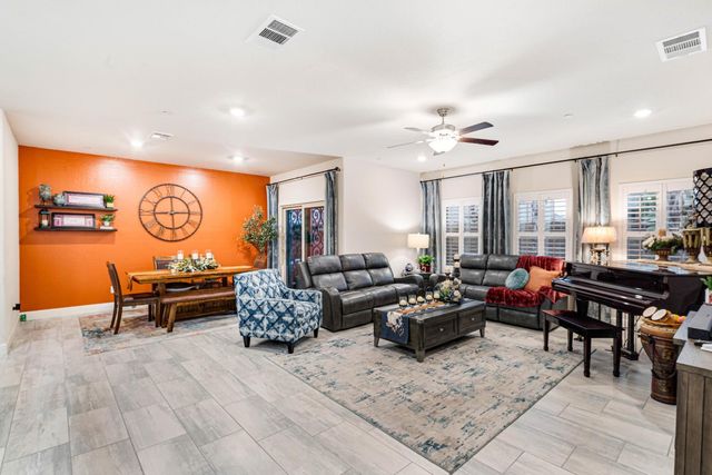 1553 N State Street, Fresno, CA 93722