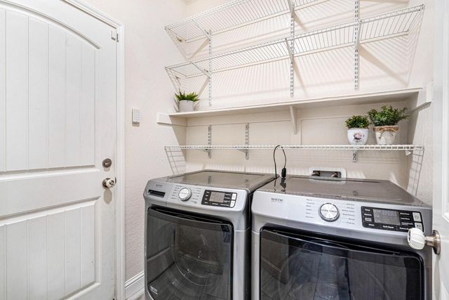 1553 N State Street, Fresno, CA 93722