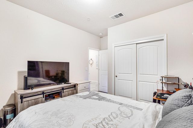 1553 N State Street, Fresno, CA 93722