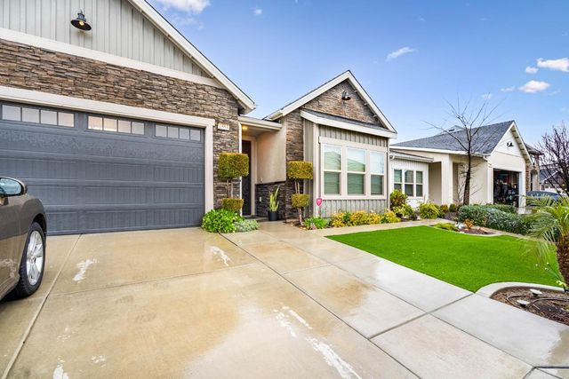 1553 N State Street, Fresno, CA 93722