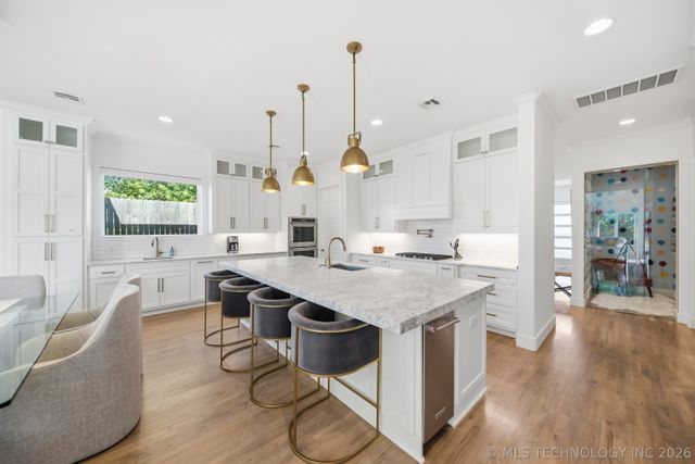 1330 E 36 Street, Tulsa, OK 74105