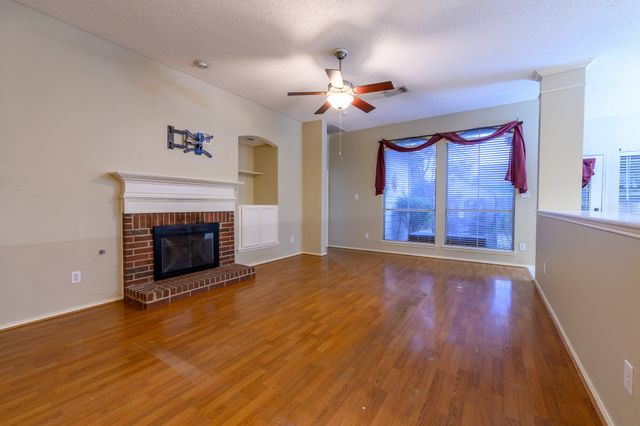 5204 Warm Springs Trail, Fort Worth, TX 76137