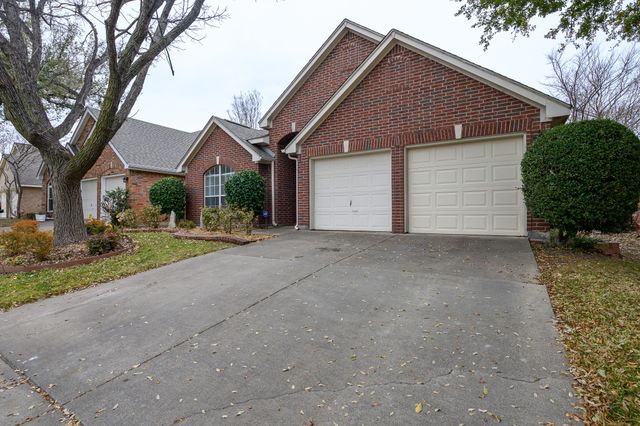 5204 Warm Springs Trail, Fort Worth, TX 76137