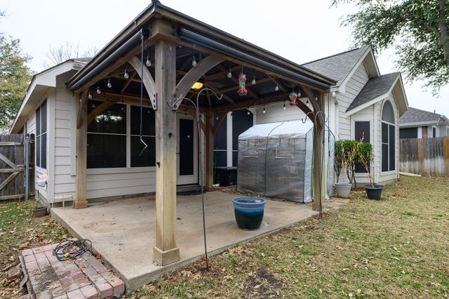 5204 Warm Springs Trail, Fort Worth, TX 76137