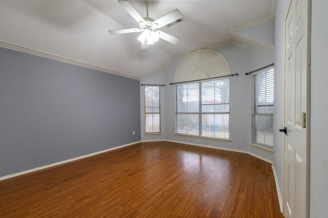 5204 Warm Springs Trail, Fort Worth, TX 76137