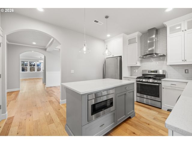 5147 Se CORA St, Portland, OR 97206