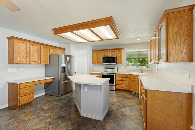 2126 W SILVER TREE CIR, Riverton, UT 84065