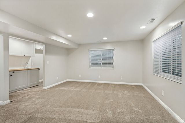 2126 W SILVER TREE CIR, Riverton, UT 84065