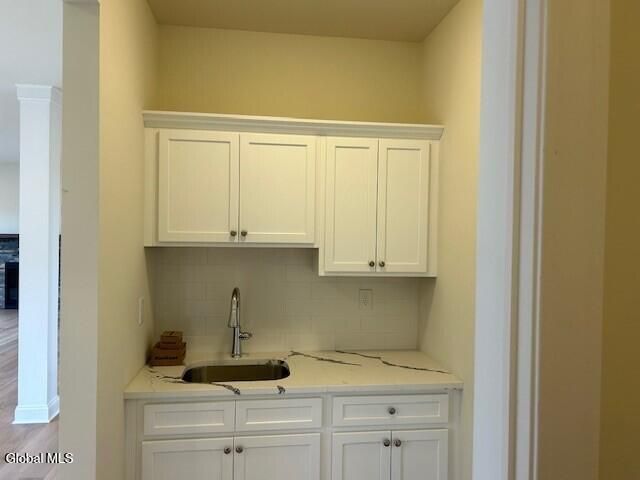 4 Karl Farm Road, Sand Lake, NY 12018