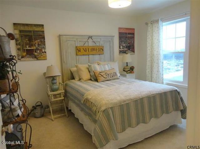 4 Karl Farm Road, Sand Lake, NY 12018