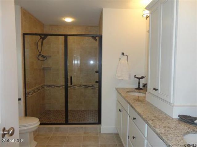 4 Karl Farm Road, Sand Lake, NY 12018