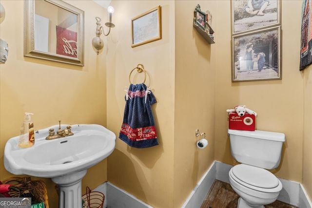 66 Merritt Street, Hawkinsville, GA 31036