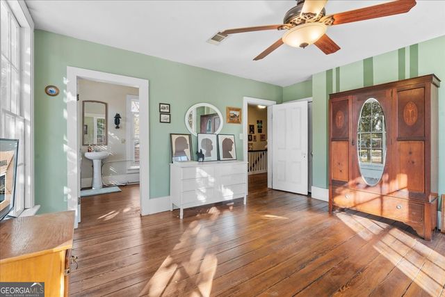 66 Merritt Street, Hawkinsville, GA 31036