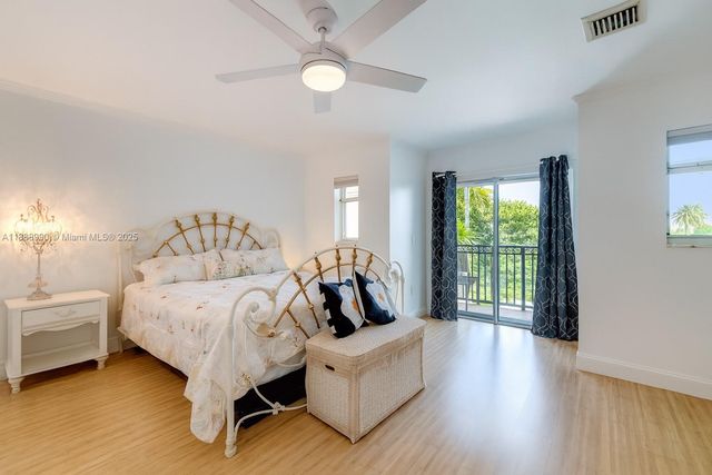 8523 SW 139th Ter, Palmetto Bay, FL 33158