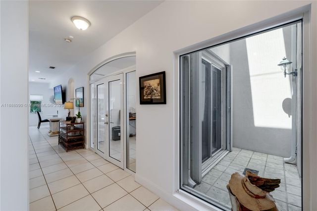 8523 SW 139th Ter, Palmetto Bay, FL 33158