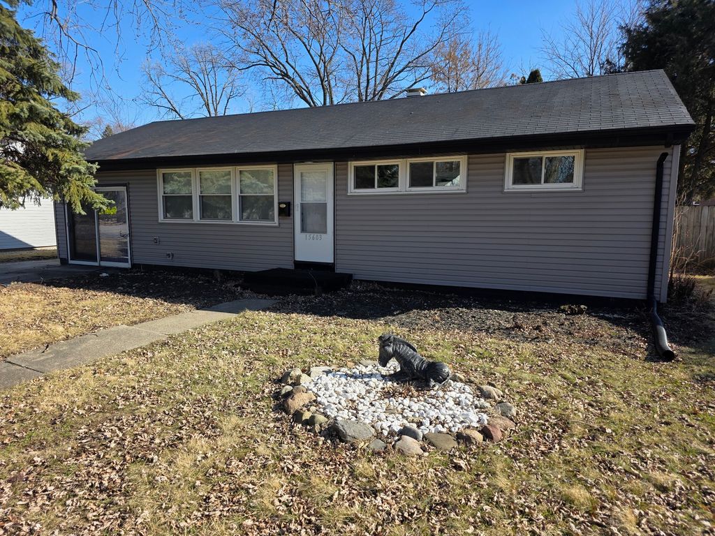 15603 Park Lane, South Holland, IL 60473