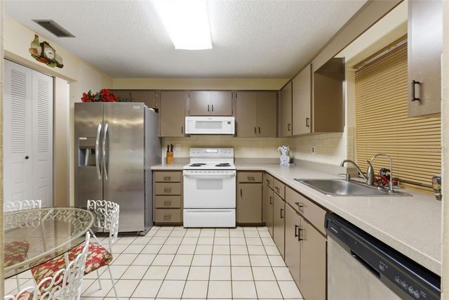 10636 SALAMANCA DRIVE, Port Richey, FL 34668
