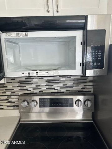 13221 N 21st Place 6, Phoenix, AZ 85022