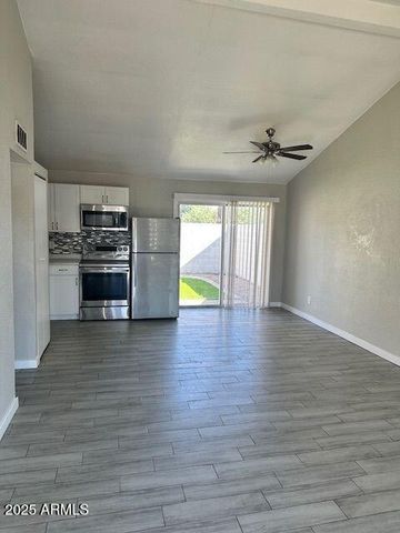 13221 N 21st Place 6, Phoenix, AZ 85022