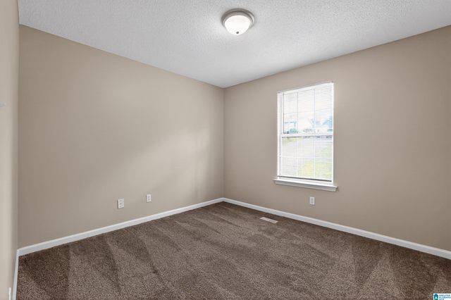 704 14TH AVENUE NW, Center Point, AL 35215