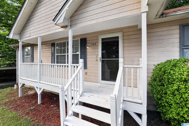 704 14TH AVENUE NW, Center Point, AL 35215