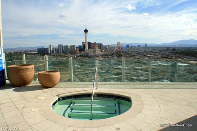 200 Hoover Avenue 1402, Las Vegas, NV 89101