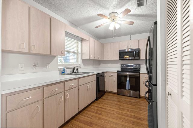 9728 SW 94TH COURT B, Ocala, FL 34481