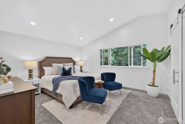 4211 210 th Place NE, Sammamish, WA 98074