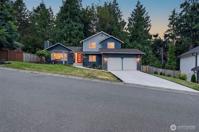 4211 210 th Place NE, Sammamish, WA 98074