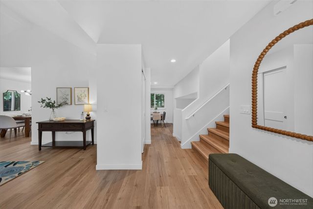 4211 210 th Place NE, Sammamish, WA 98074