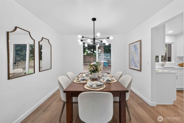 4211 210 th Place NE, Sammamish, WA 98074