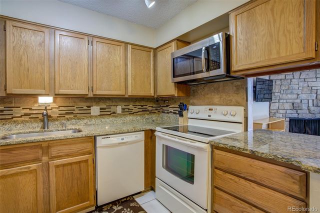 431 Wright Street 209, Lakewood, CO 80228