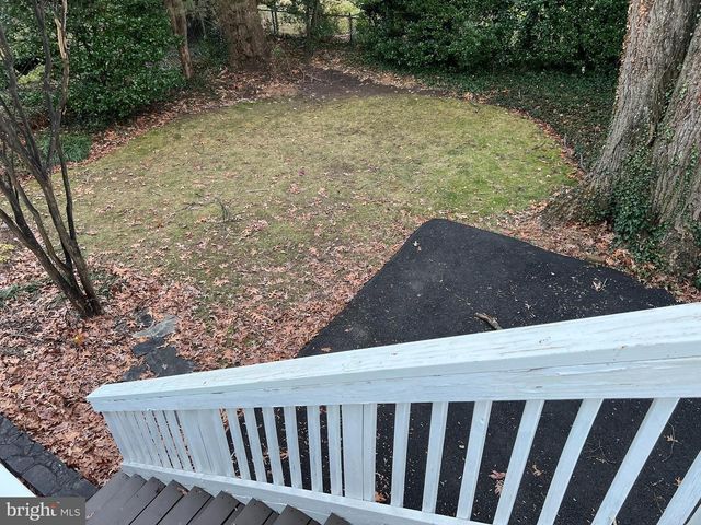 4027 N GLEBE RD, Arlington, VA 22207