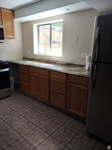 4072 S PEACHWOOD DR, West Valley City, UT 84119