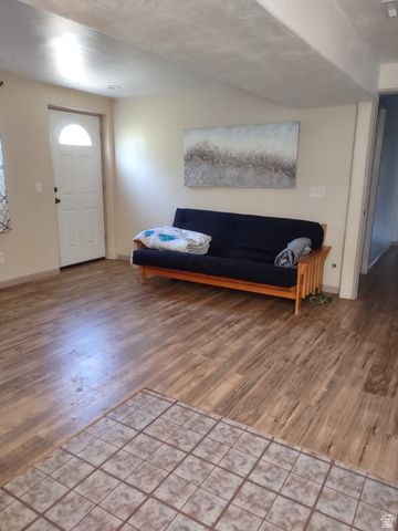 4072 S PEACHWOOD DR, West Valley City, UT 84119