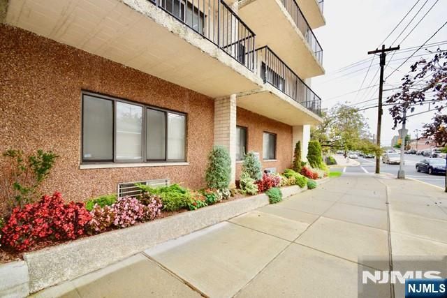 233 12th 2A, Palisades Park, NJ 07650