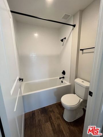 7660 Beverly Boulevard 408, Los Angeles, CA 90036