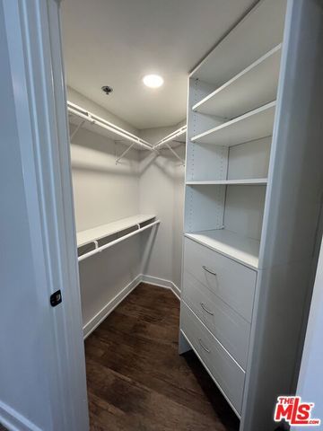 7660 Beverly Boulevard 408, Los Angeles, CA 90036