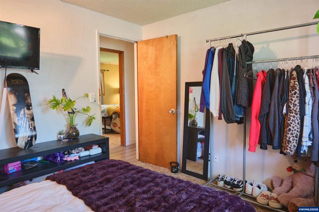 5555 Salinas Ct S, Salem, OR 97306