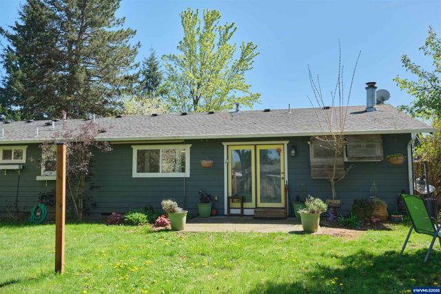 5555 Salinas Ct S, Salem, OR 97306