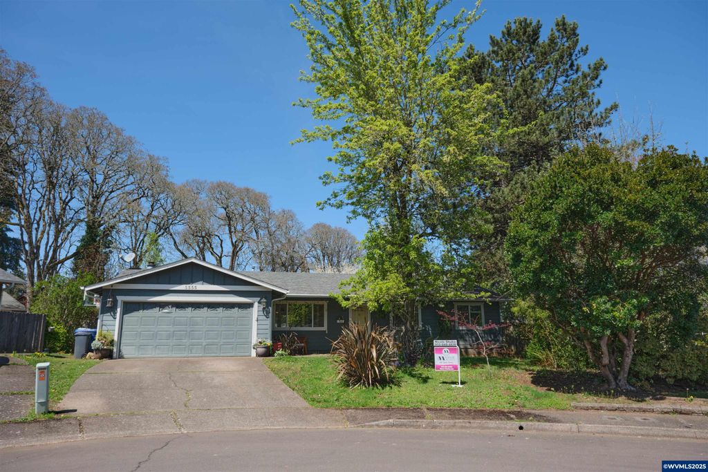 5555 Salinas Ct S, Salem, OR 97306