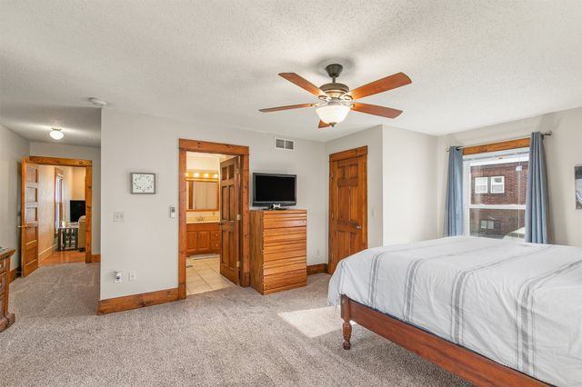 1426 45th Street, Des Moines, IA 50311