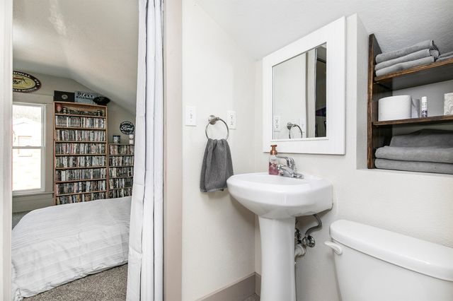 1426 45th Street, Des Moines, IA 50311