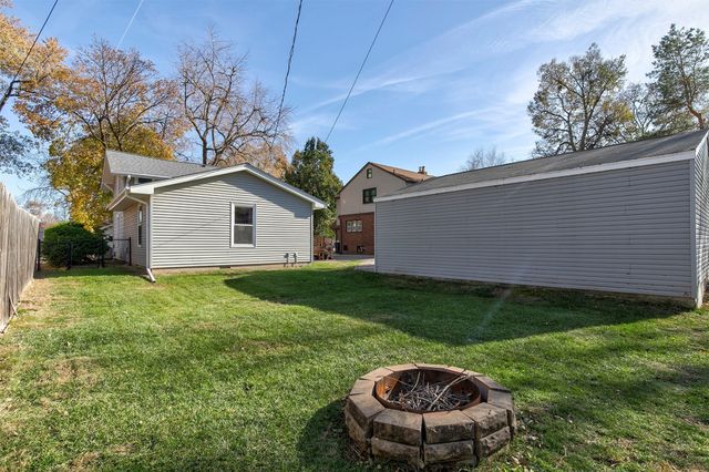 1426 45th Street, Des Moines, IA 50311