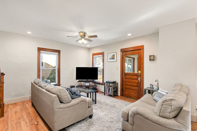 1426 45th Street, Des Moines, IA 50311