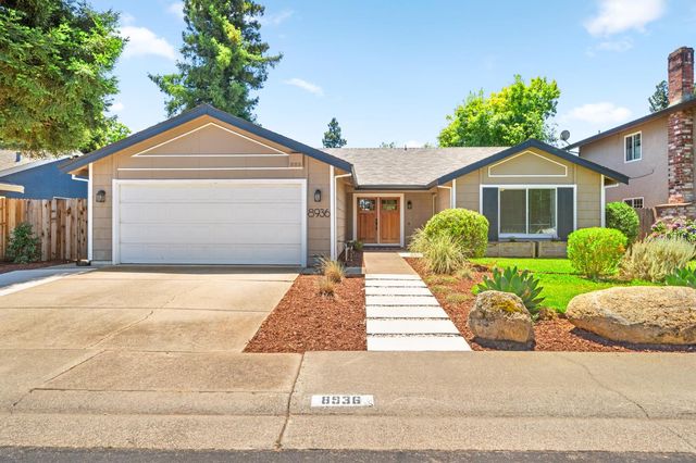 8936 Castle Park Dr, Elk Grove, CA 95624