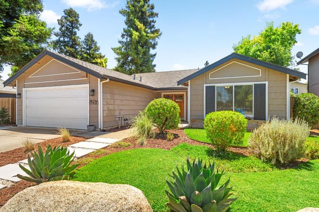 8936 Castle Park Dr, Elk Grove, CA 95624