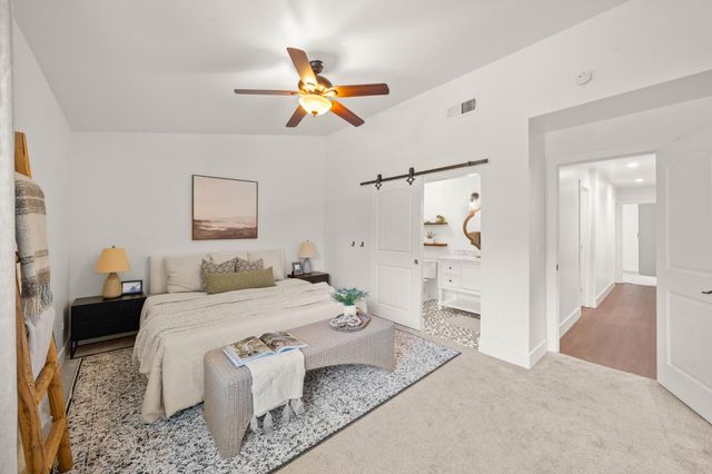 8936 Castle Park Dr, Elk Grove, CA 95624