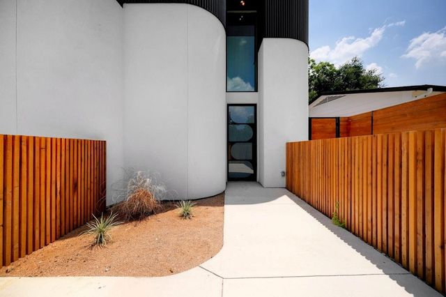 7809 Woodrow Ave, Austin, TX 78757