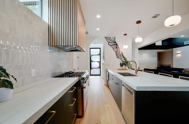 7809 Woodrow Ave, Austin, TX 78757